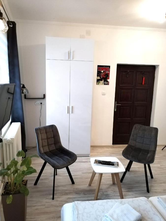 Vajda Apartments Нови-Сад Экстерьер фото